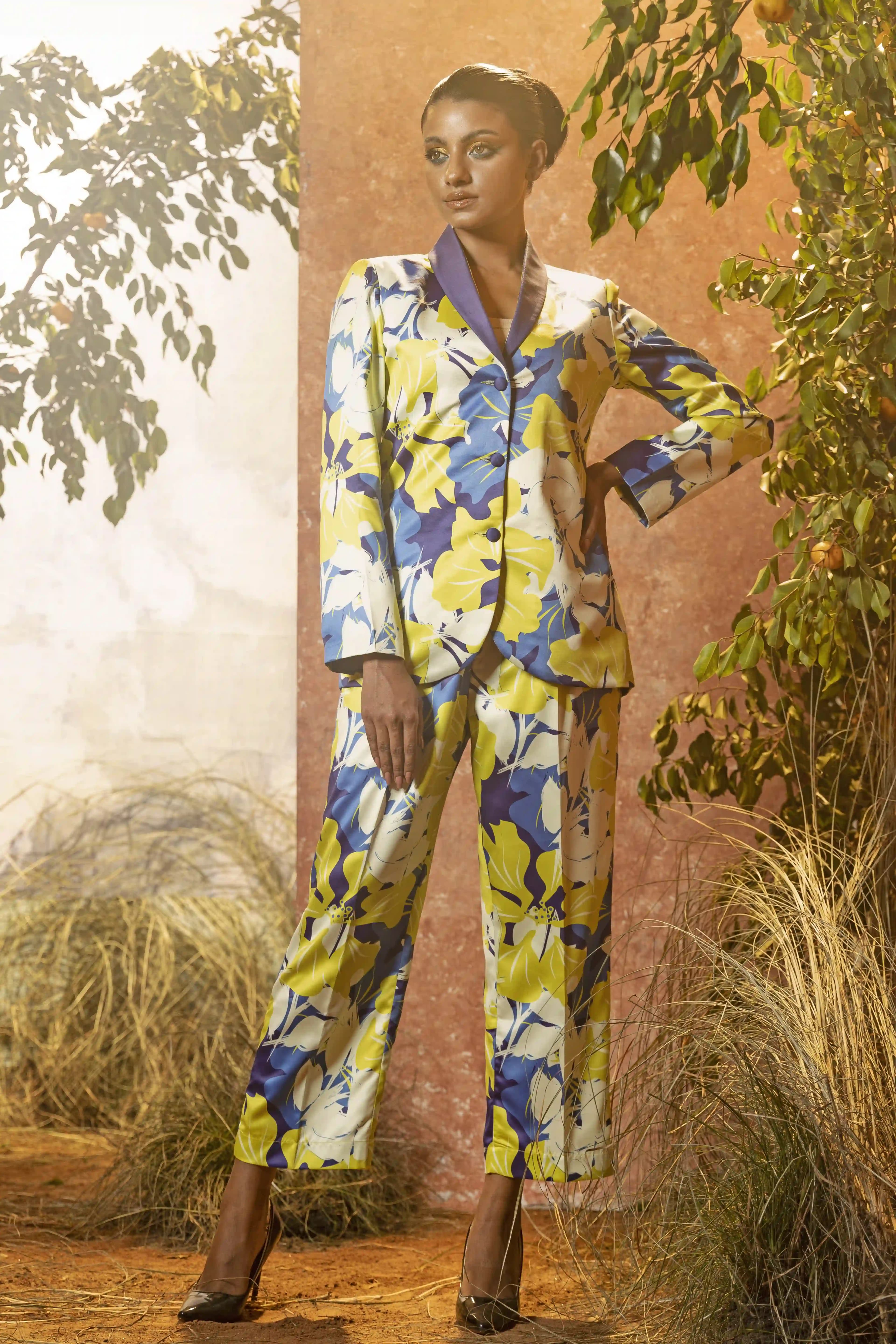 Blue multy print~Size: M(42)