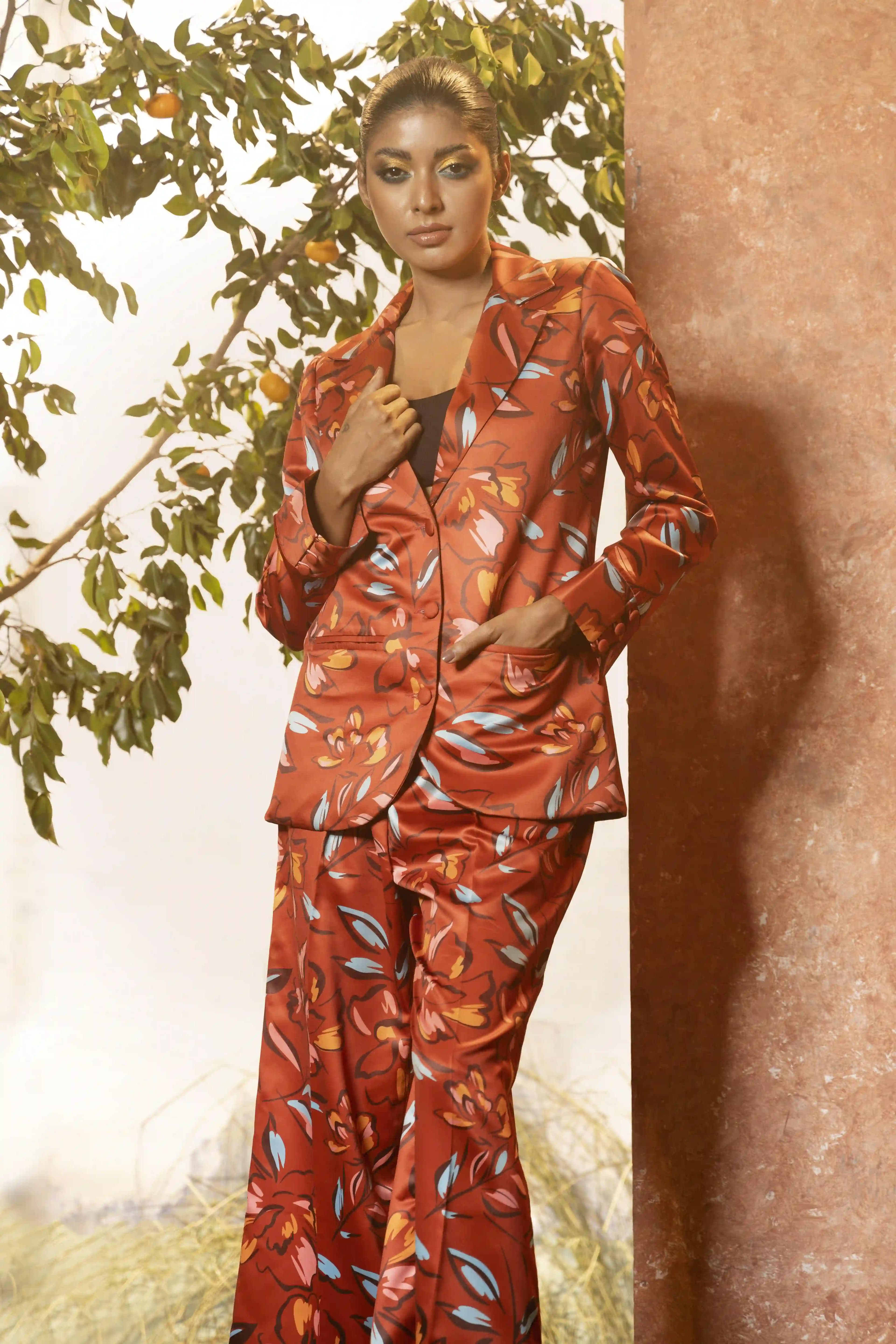 Red multy print~Size: M(42)